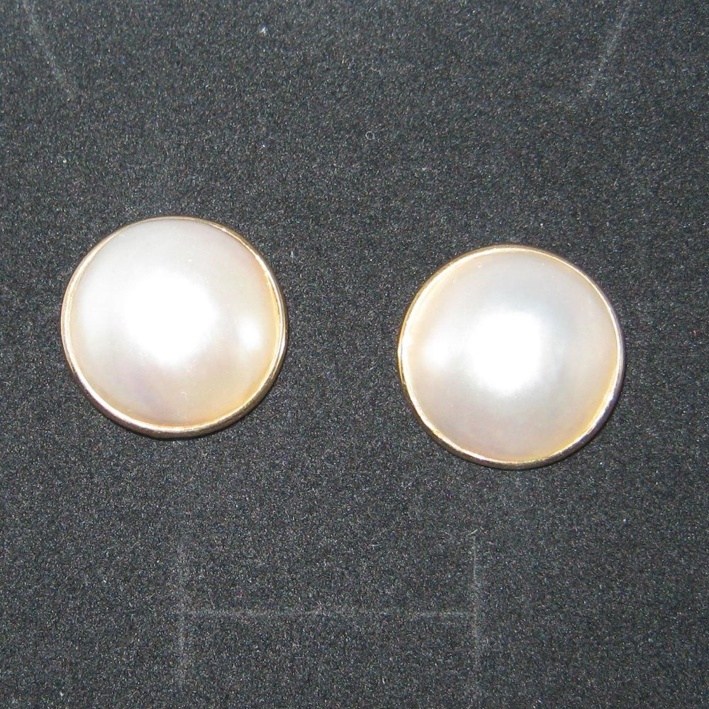 Mabe Pearl Earrings 14kt Gold